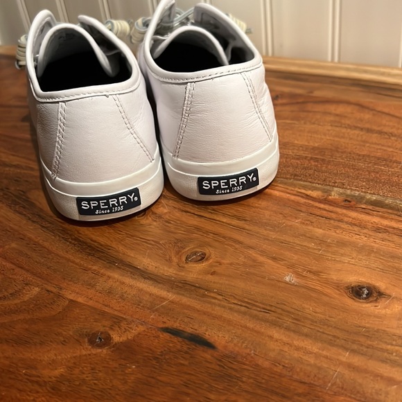 Sperry Leather Top-Sider Like New-Only Worn Two Times - Picture 9 of 13